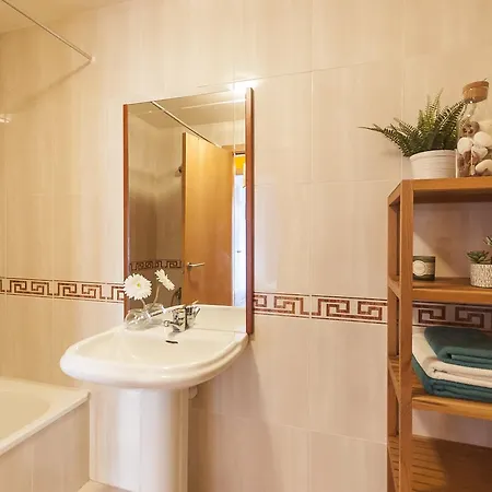 Lets Holidays Sant Sebastia Apartment *